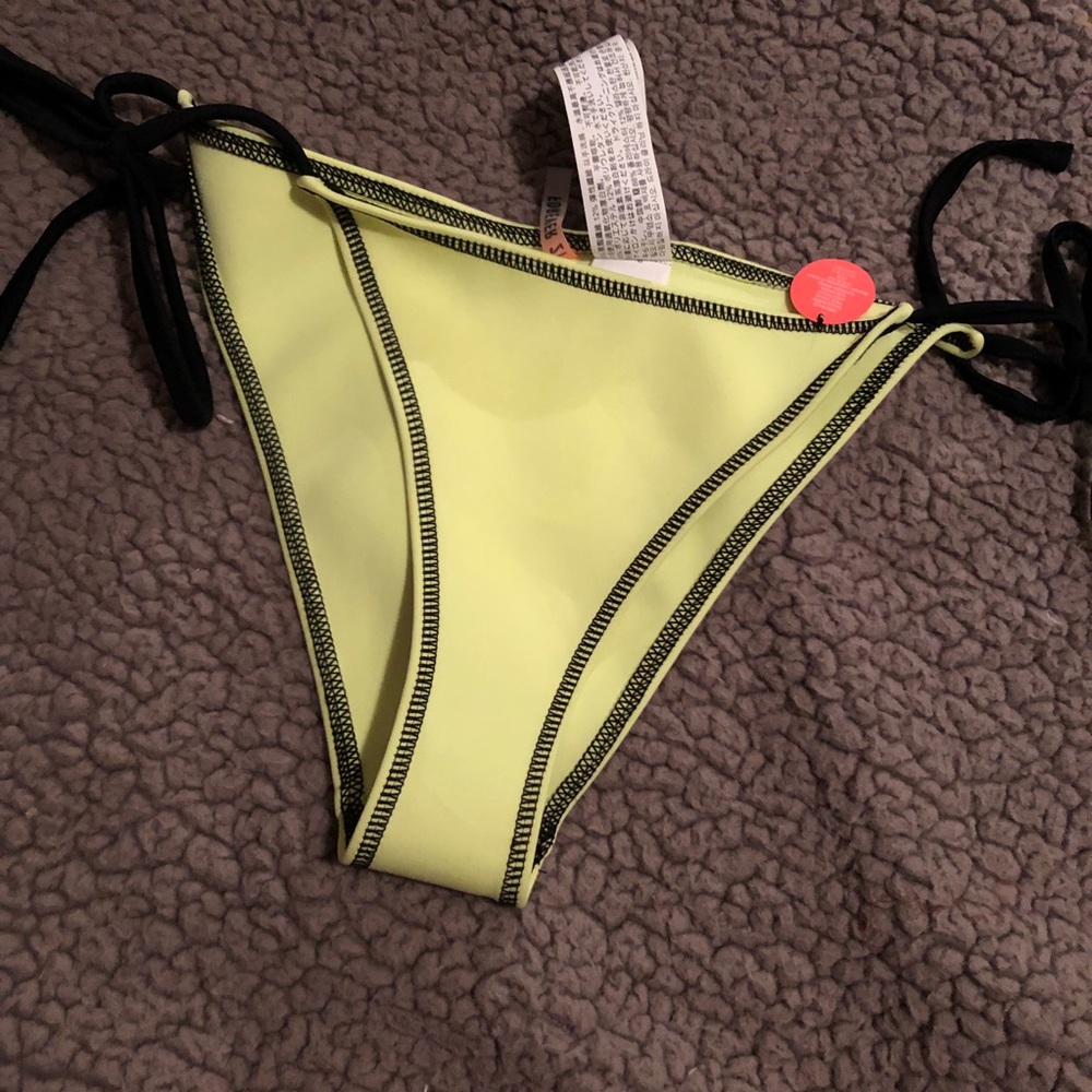 bikini bottoms